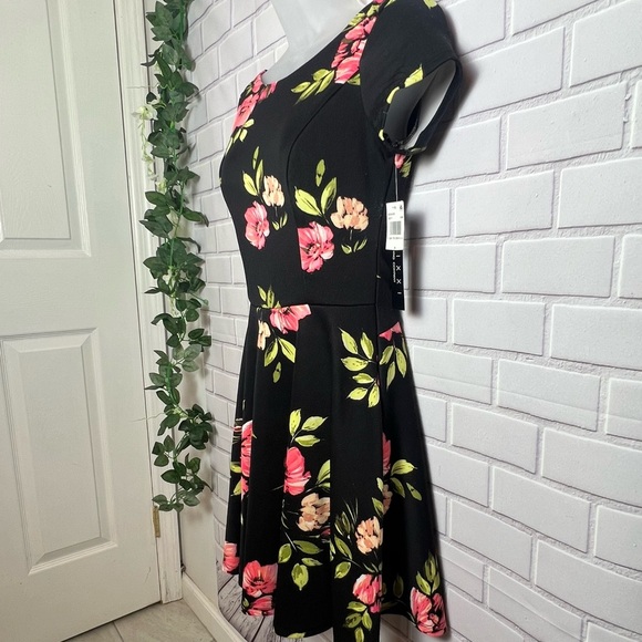 TRIXXI Black and Pink Fit and Flare Mini Dress with Bateau Neckline/size S - Picture 9 of 14